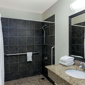Queen Room Mobility or hearing accessible